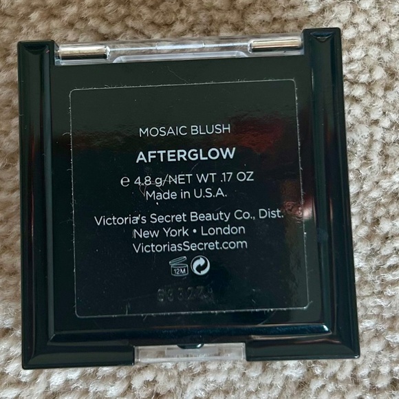 NWOB Victoria’s Secret Very Sexy Mosaic Blush in “Afterglow” 4.8g - Picture 2 of 2